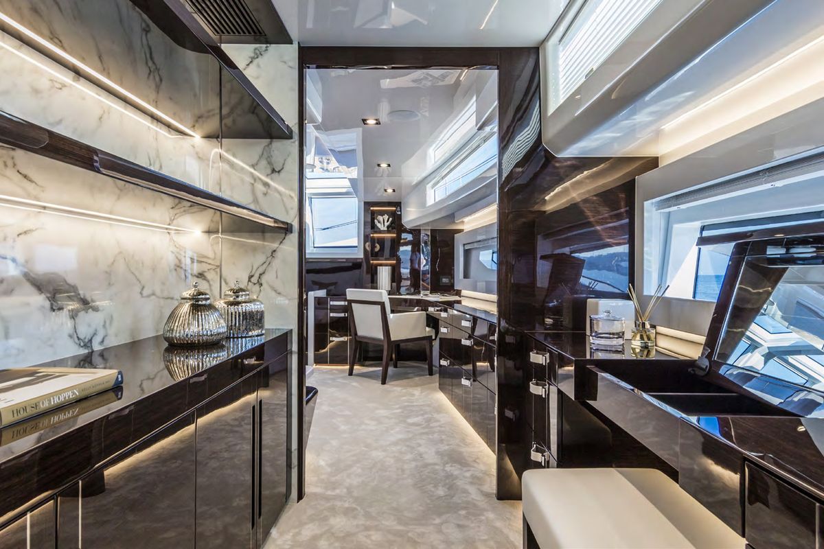 PEARL 95 yacht