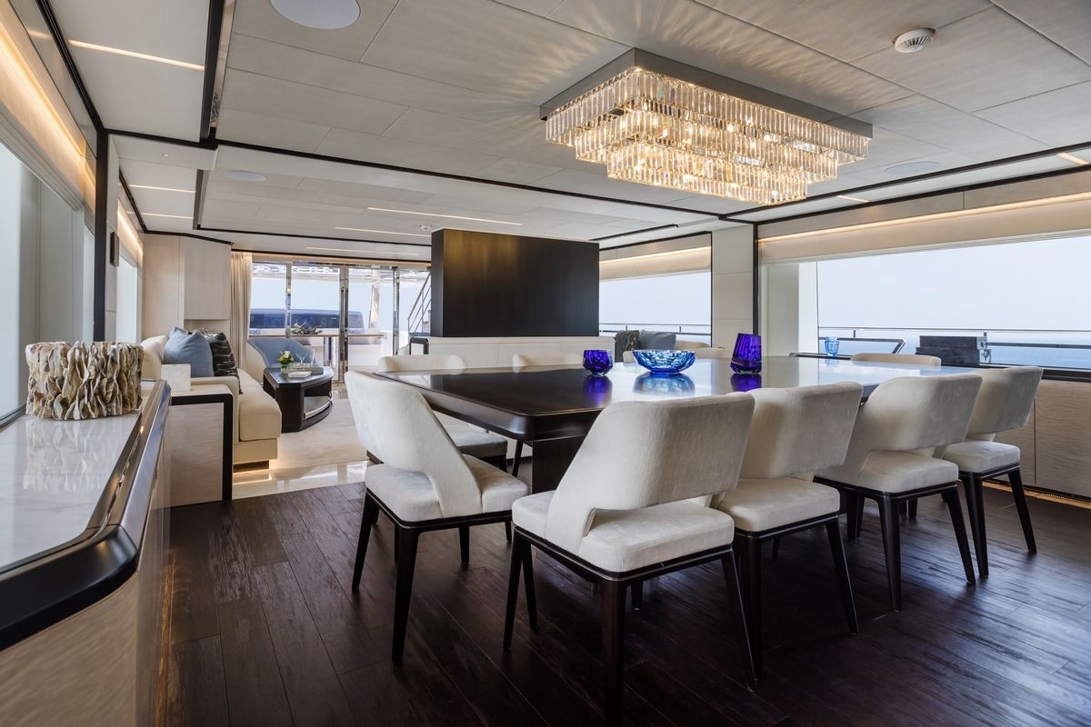 MAJESTY 120 yacht