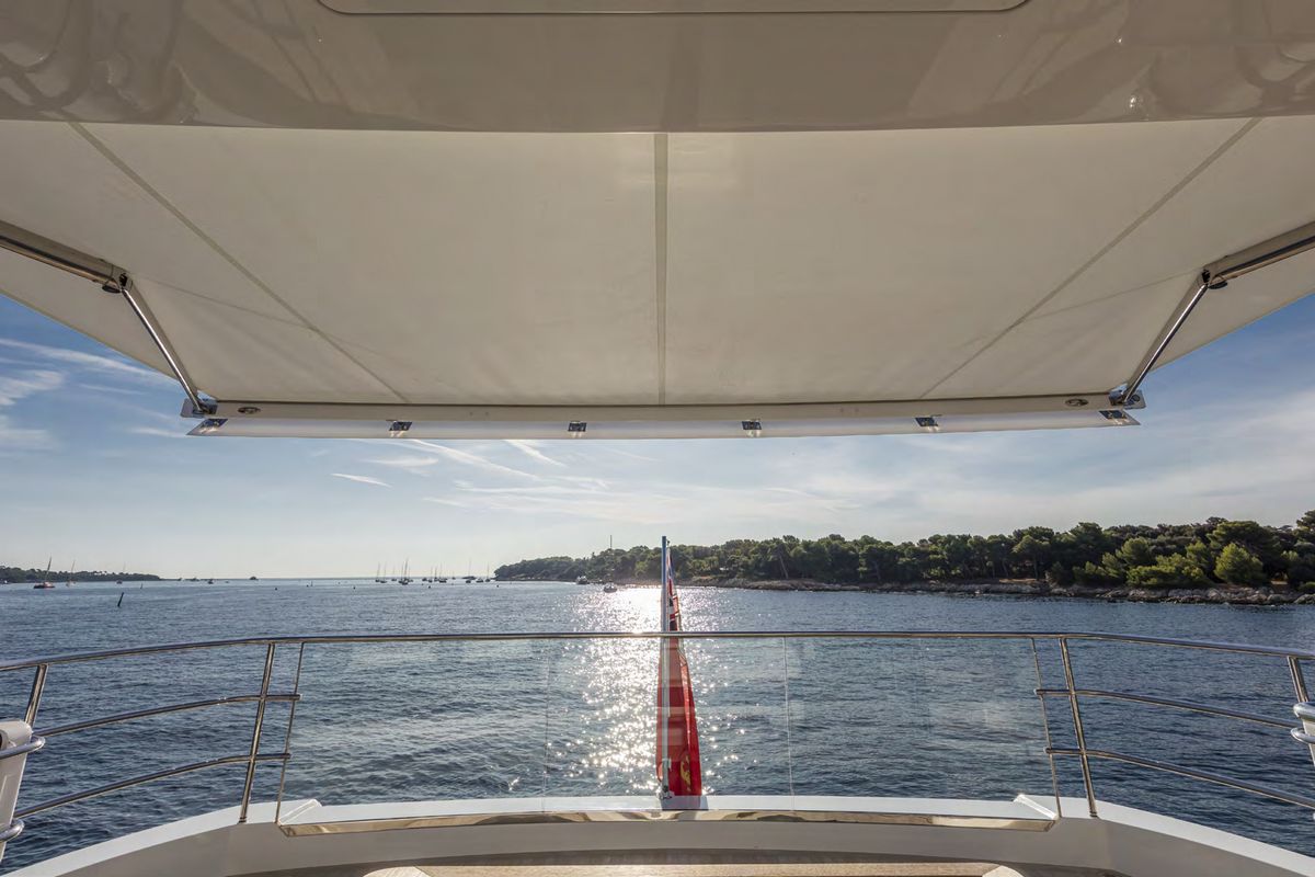 PEARL 95 yacht