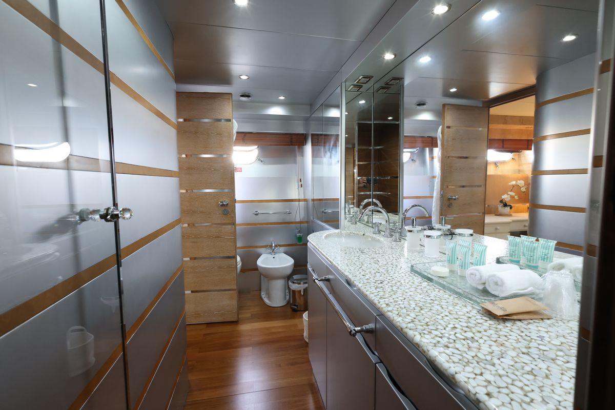 ANTAGO 90 yacht