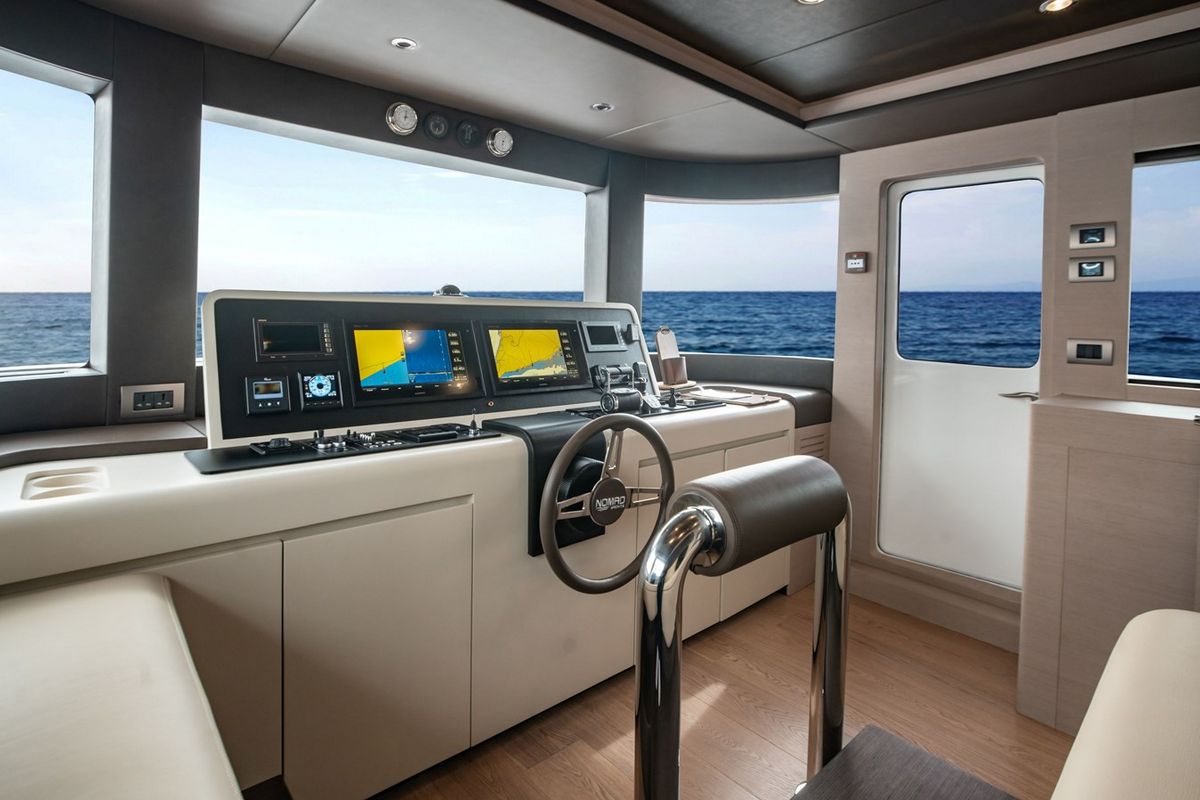 NOMAD 75 SUV yacht
