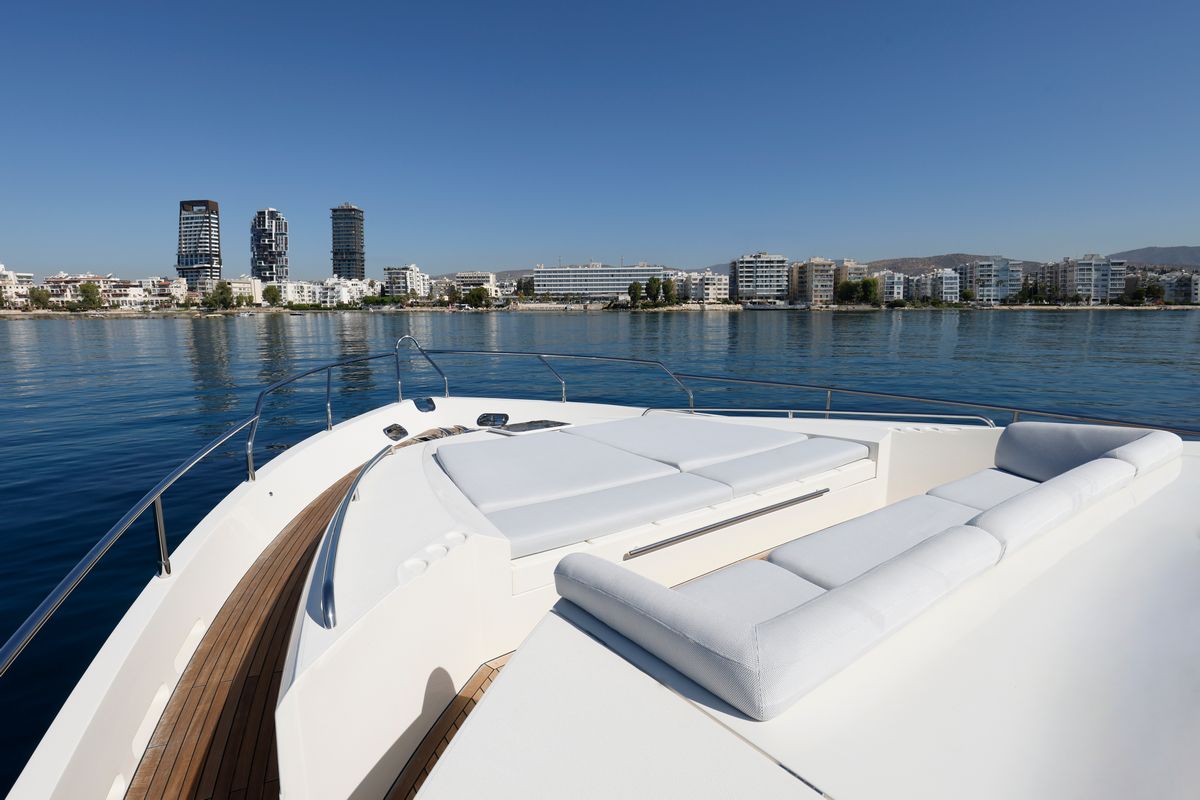 PRINCESS 85 yacht