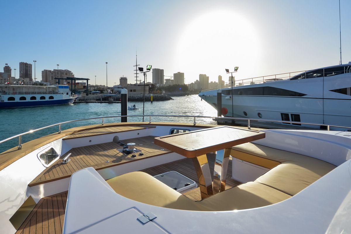 NOMAD 65 yacht