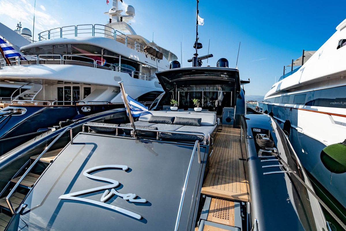 EVA yacht