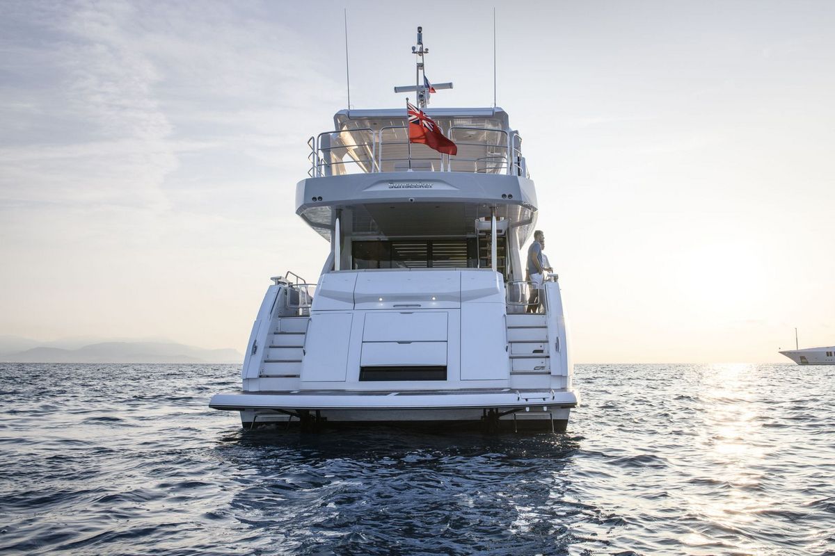 SUNSEEKER 76 yacht