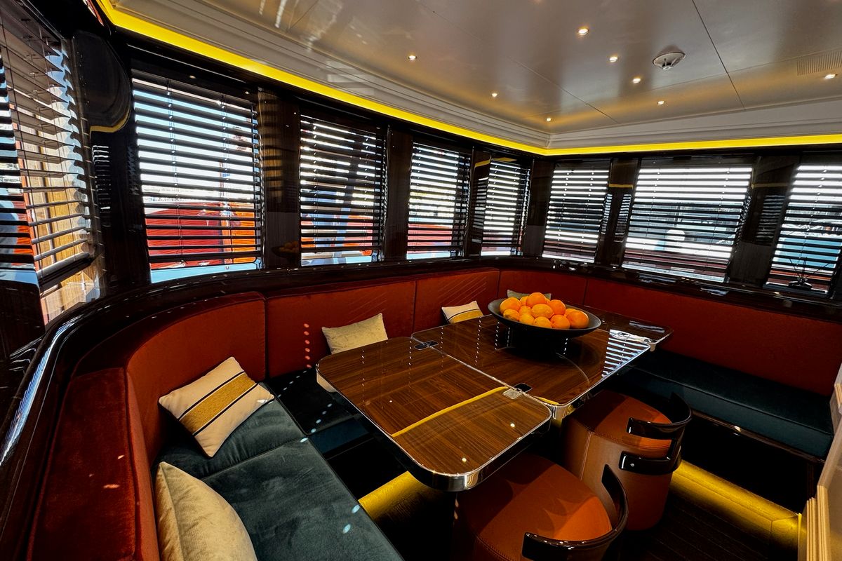 PICCHIOTTI 24 yacht