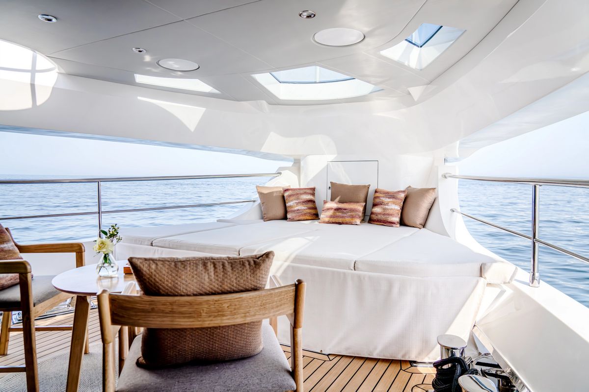 MAJESTY 100 TERRACE yacht