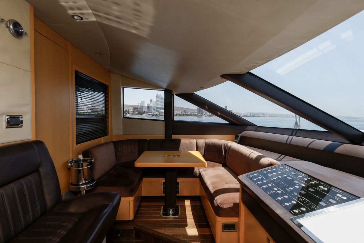 PRINCESS 85 yacht