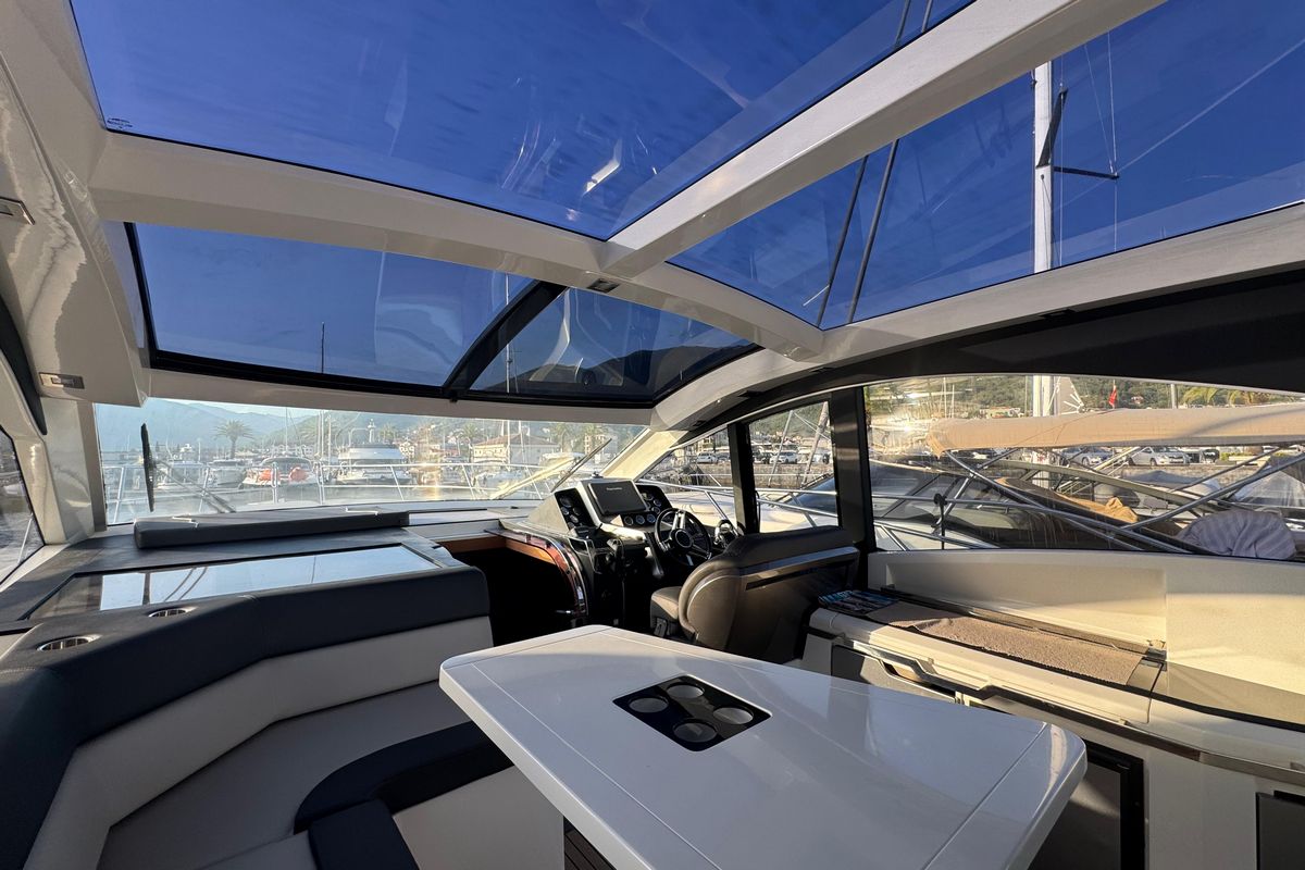 GALEON 445 HTS yacht