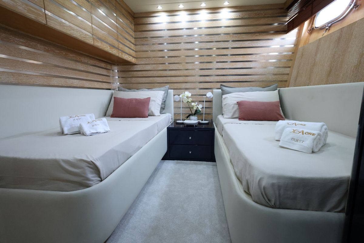 ANTAGO 90 yacht