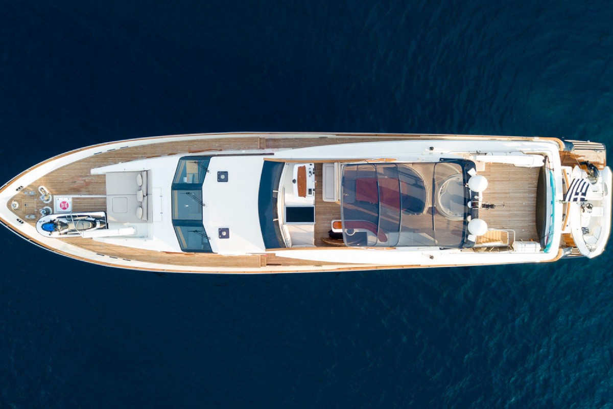 GUY COUACH 2800 yacht