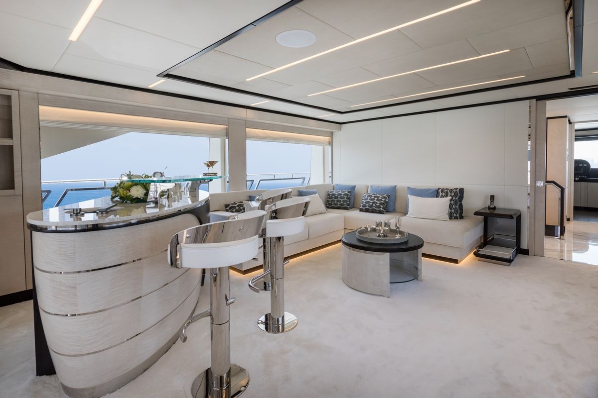 MAJESTY 120 yacht
