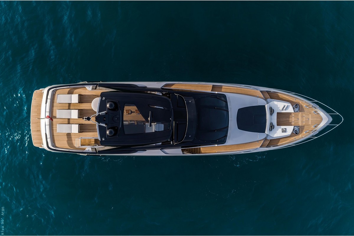 90’ RIVA ARGO yacht