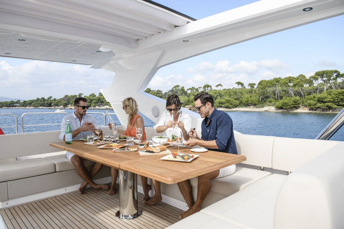 SUNSEEKER 76 yacht