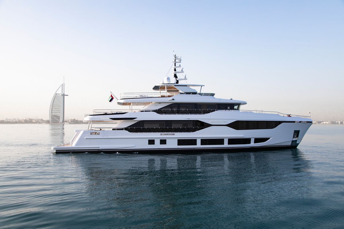 MAJESTY 120 yacht