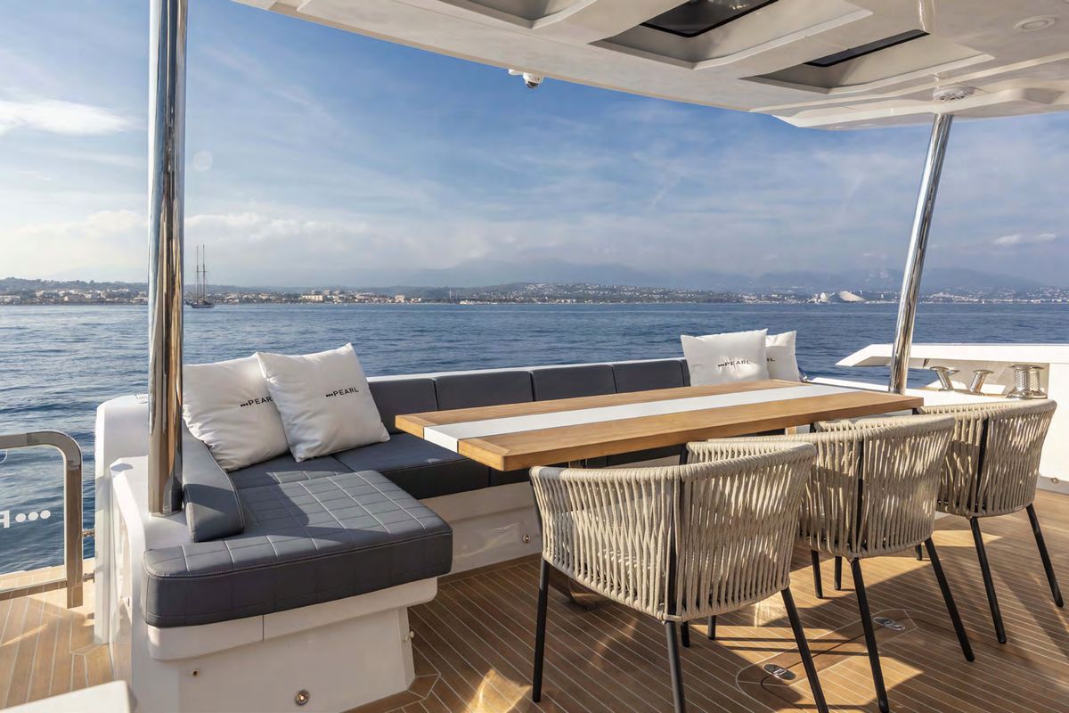 PEARL 95 yacht