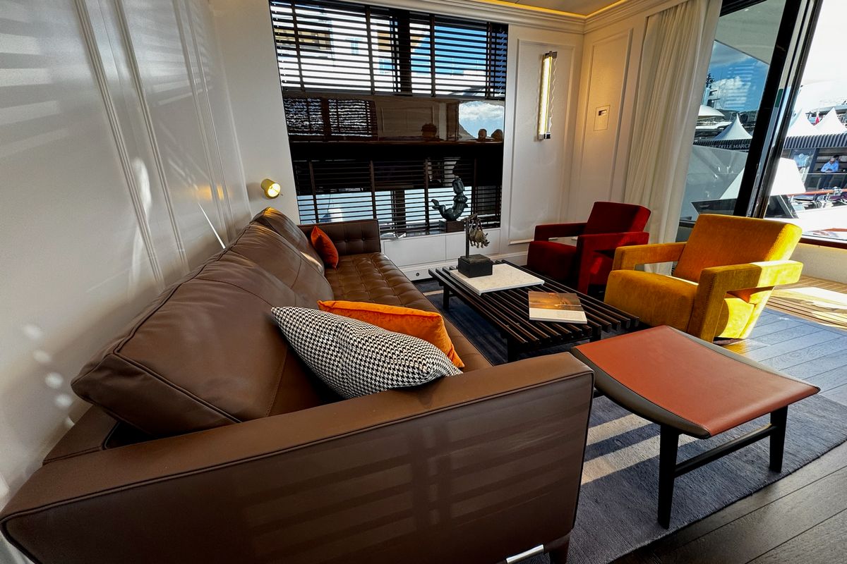 PICCHIOTTI 24 yacht