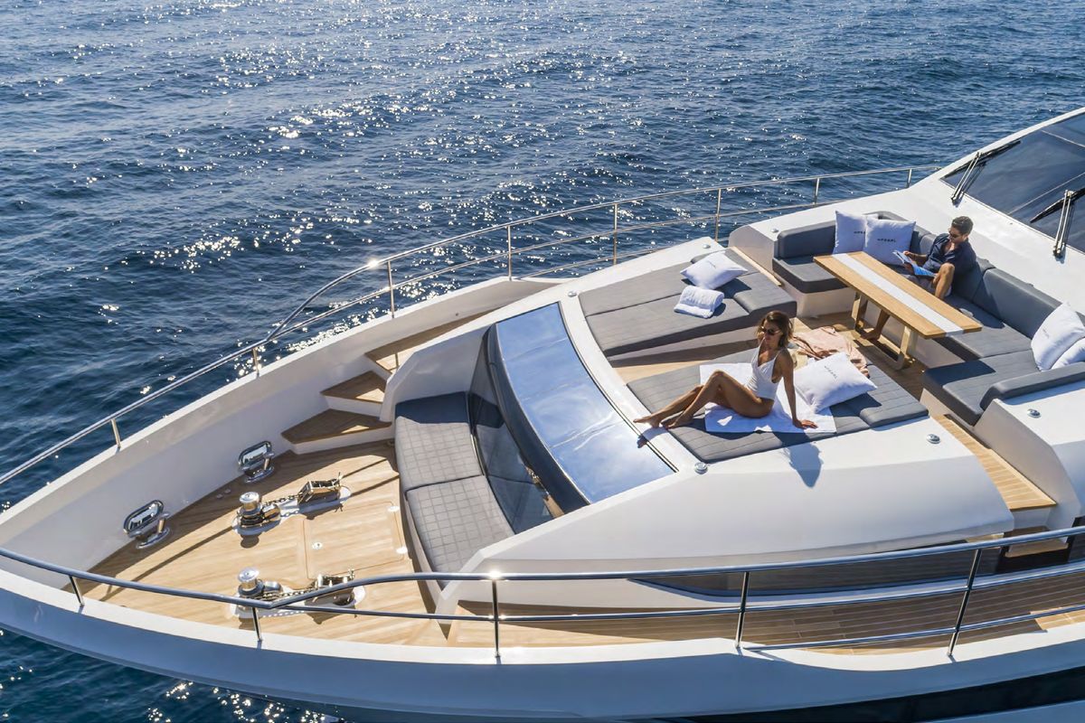 PEARL 95 yacht