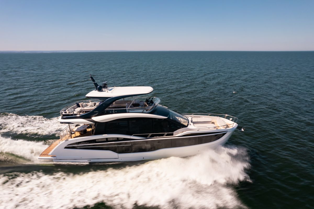 GALEON 620 FLY yacht