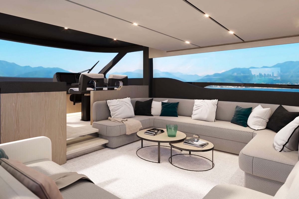 MAJESTY 72 yacht
