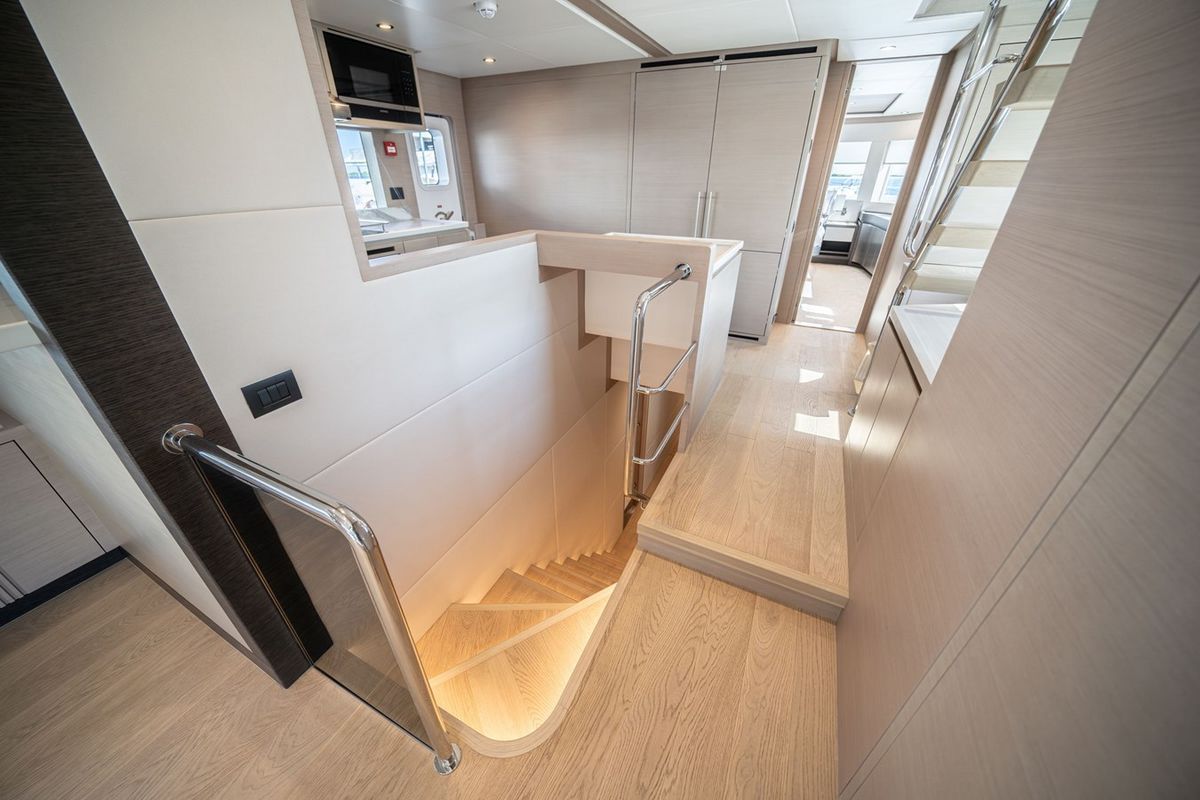 NOMAD 75 SUV yacht