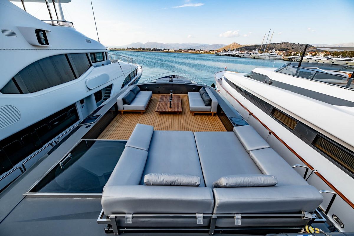EVA yacht