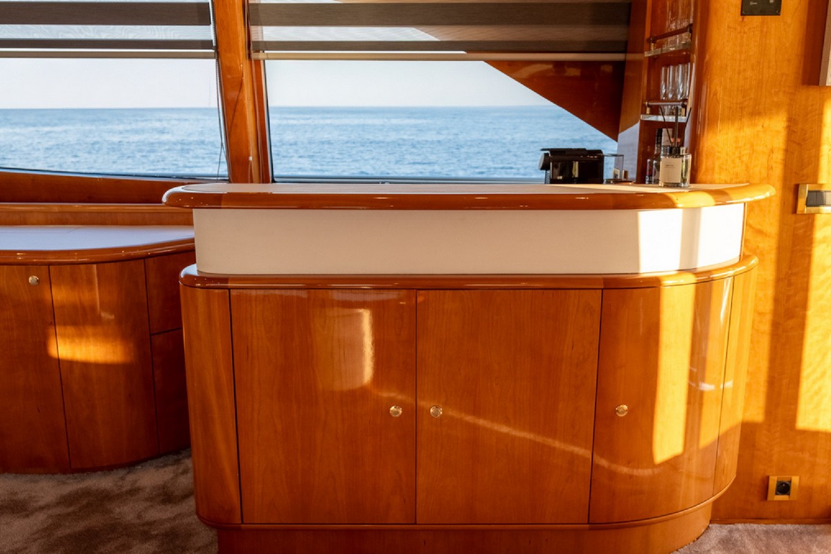 GUY COUACH 2800 yacht