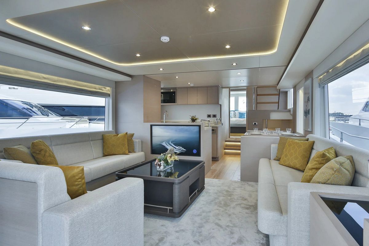 NOMAD 65 SUV yacht