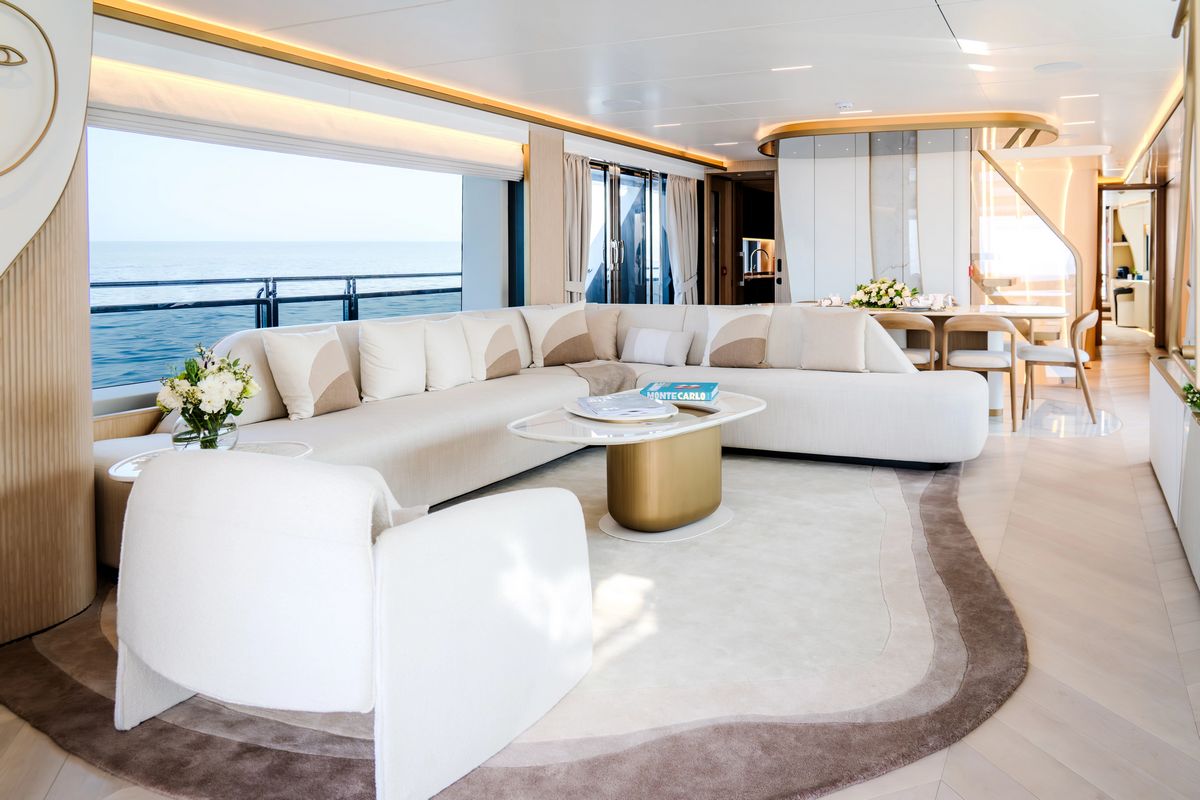 MAJESTY 100 TERRACE yacht