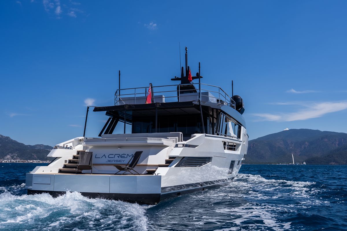 LA CREME yacht