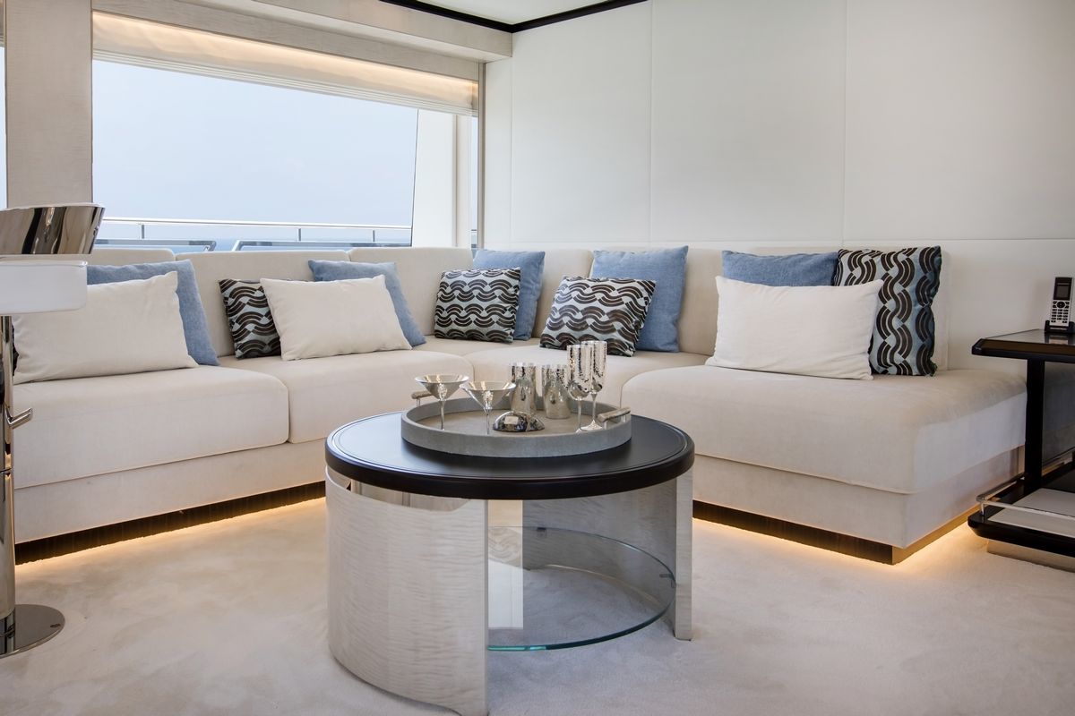 MAJESTY 120 yacht