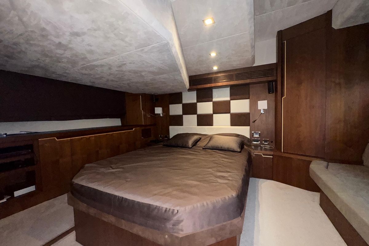 GALEON 445 HTS yacht