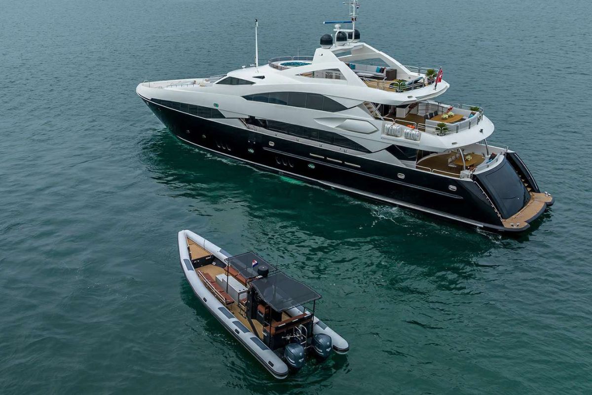 ANDROMEDA yacht