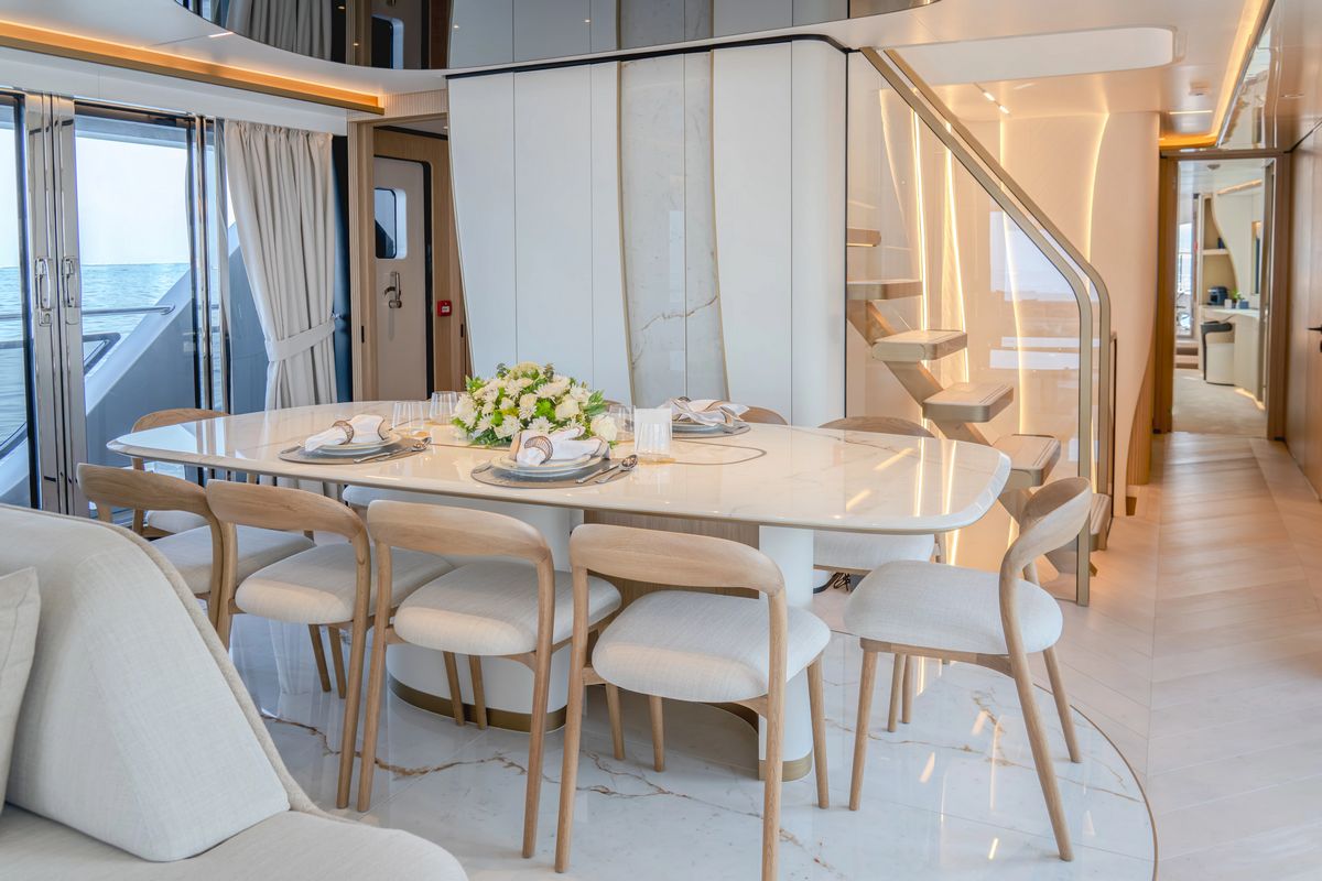 MAJESTY 100 TERRACE yacht