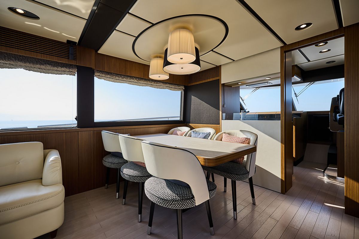 AZIMUT MAGELLANO 66 yacht