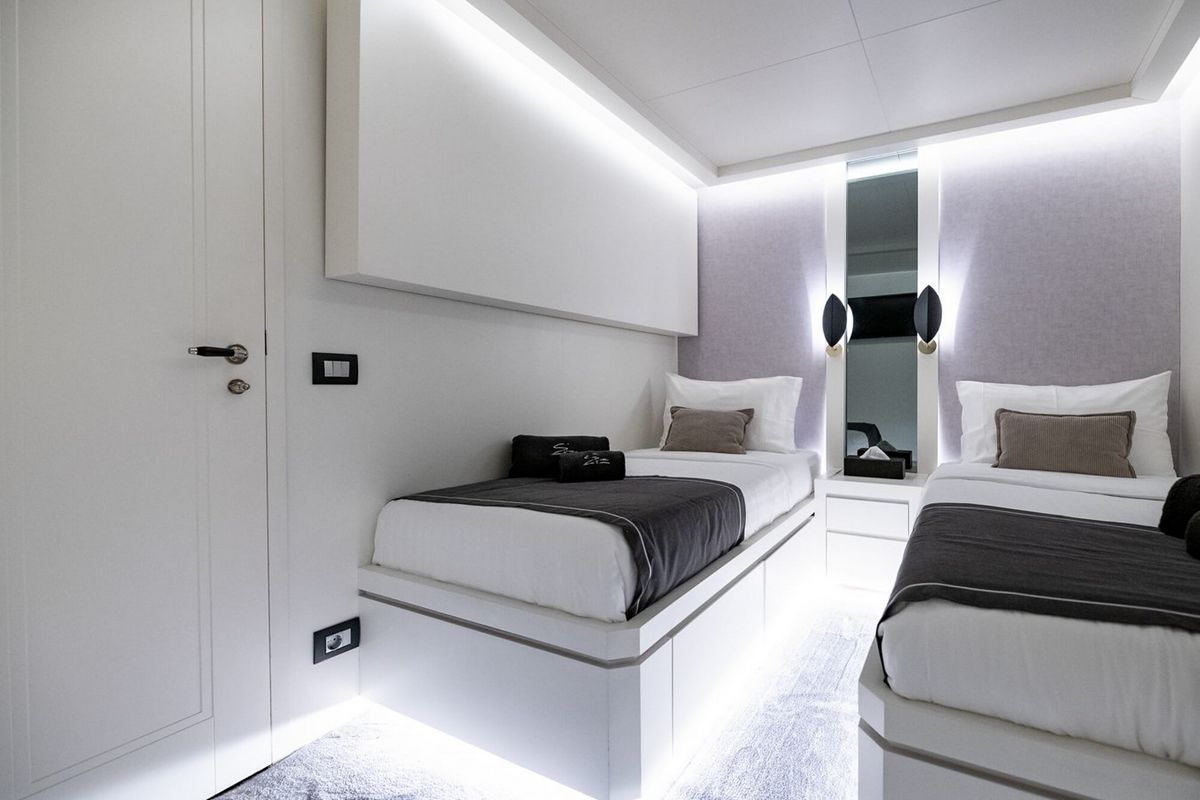 EVA yacht