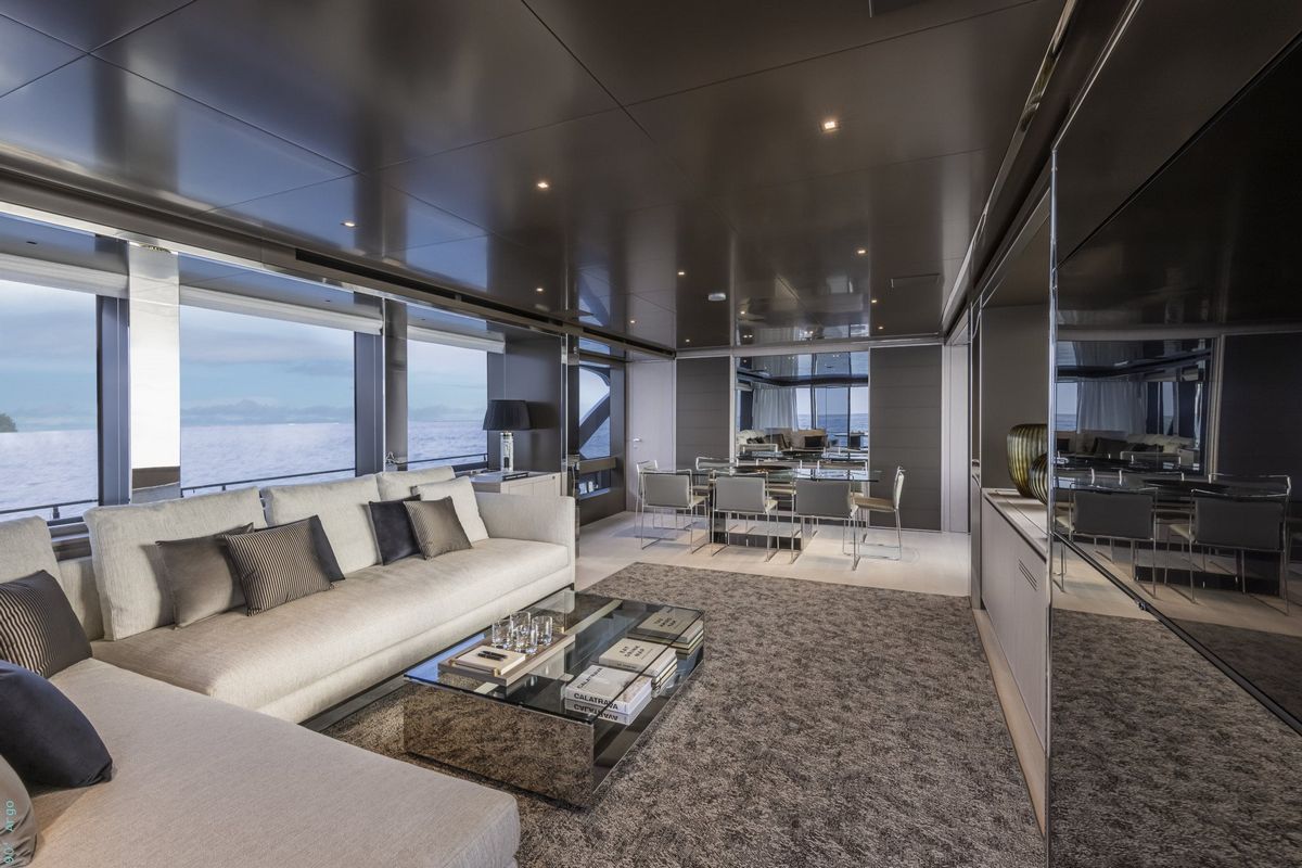 90’ RIVA ARGO yacht