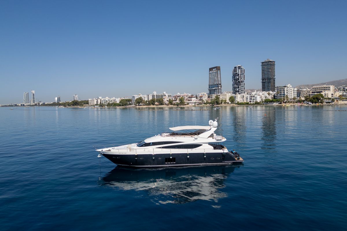 PRINCESS 85 yacht