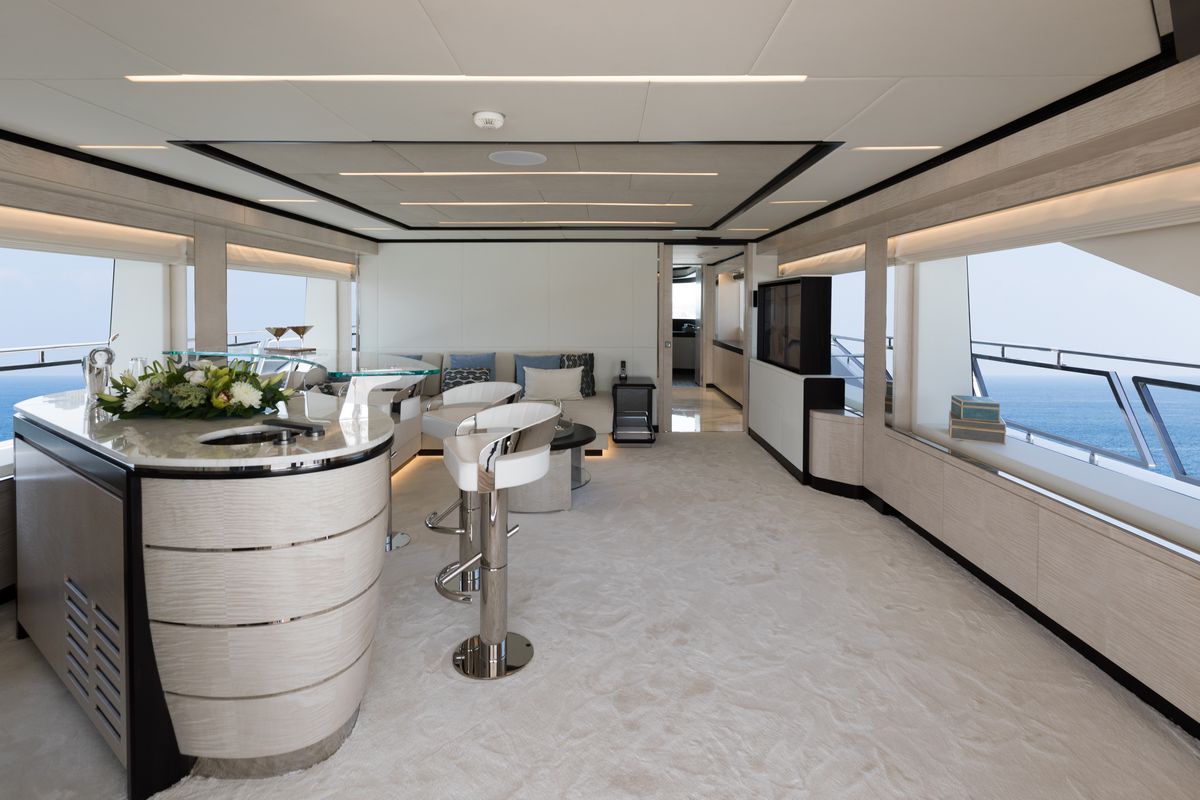 MAJESTY 120 yacht