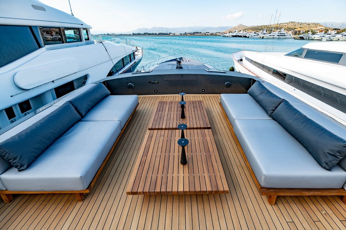 EVA yacht