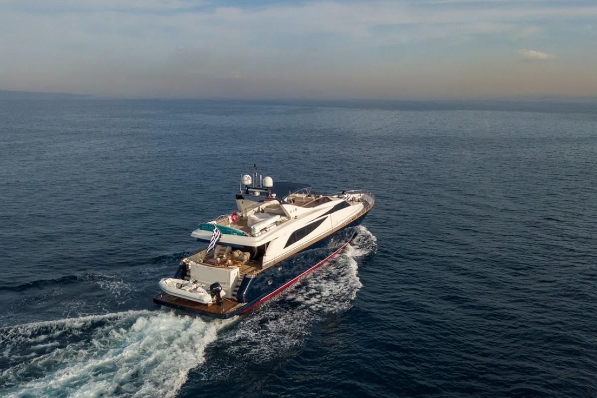 GUY COUACH 2800 yacht