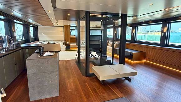 CARAT yacht