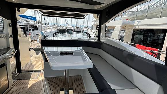 GALEON 445 HTS yacht