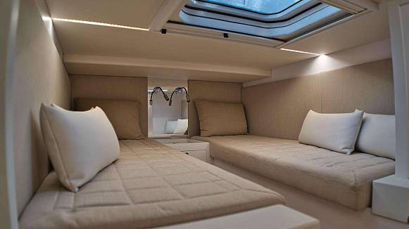 DOMINA 42 WA yacht