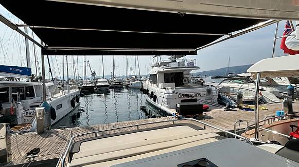 GALEON 445 HTS yacht
