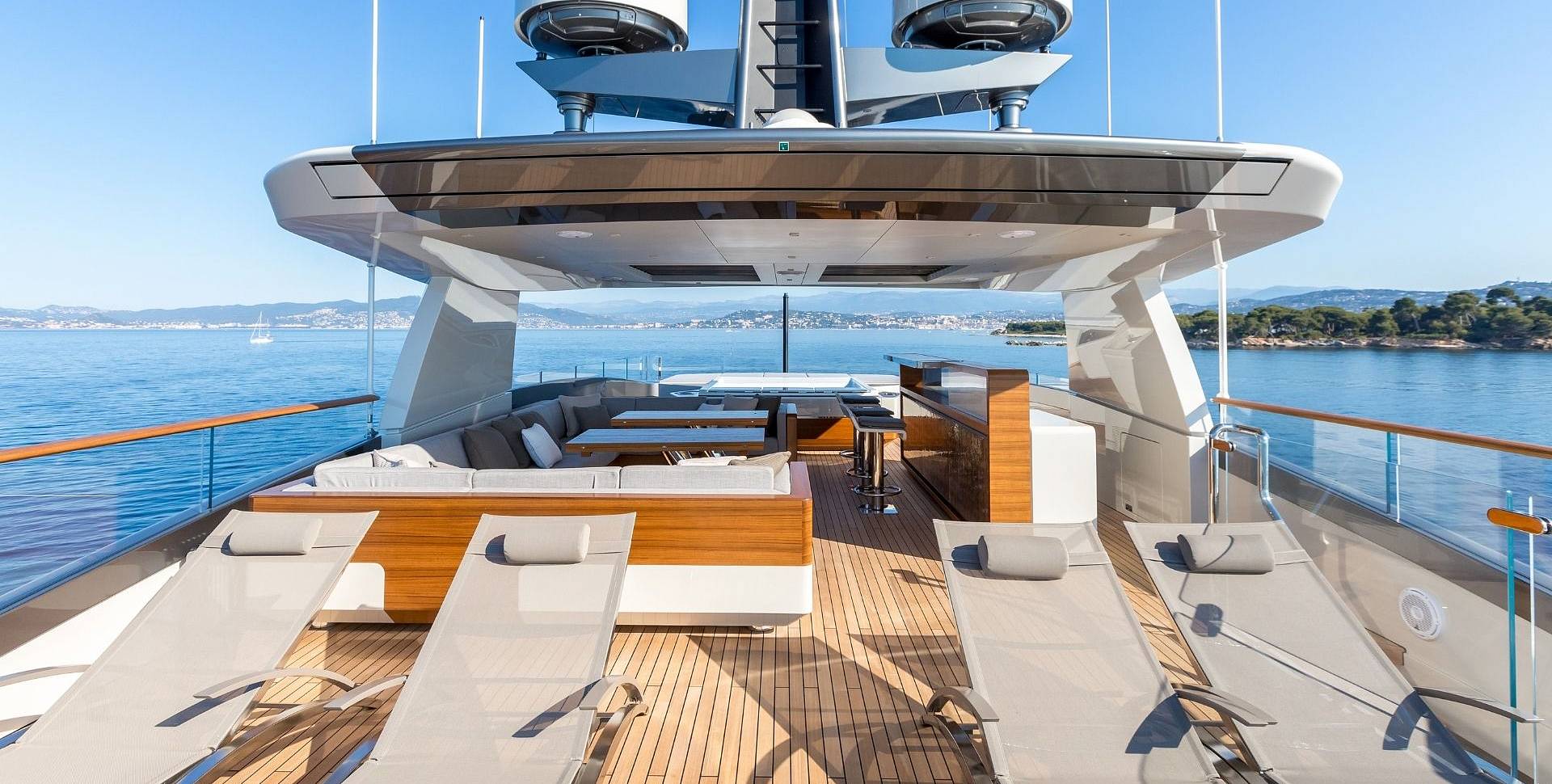 VERTIGE yacht