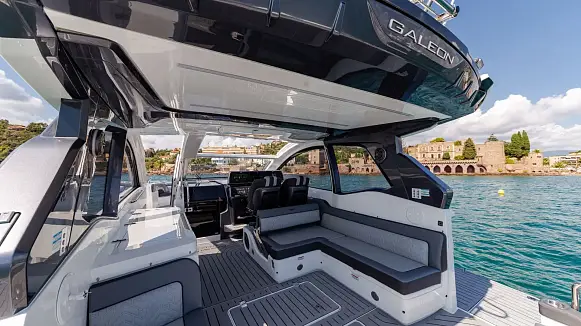 Galeon 375 GTO yacht