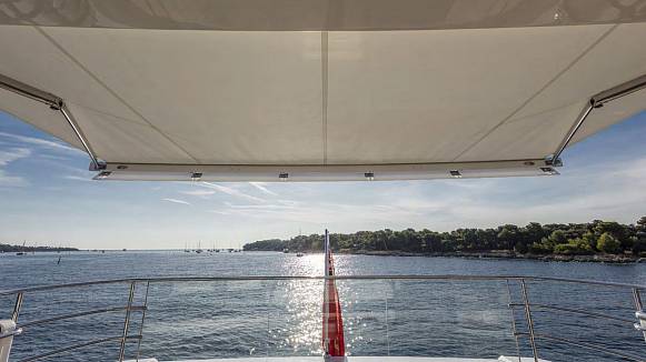 PEARL 95 yacht