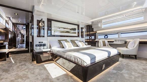 PEARL 95 yacht