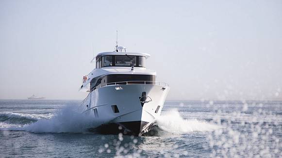 Nomad 70 SUV yacht